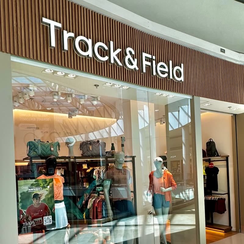 Loja Track and Field no Shopping Vitória, montada pela Simo Engenharia