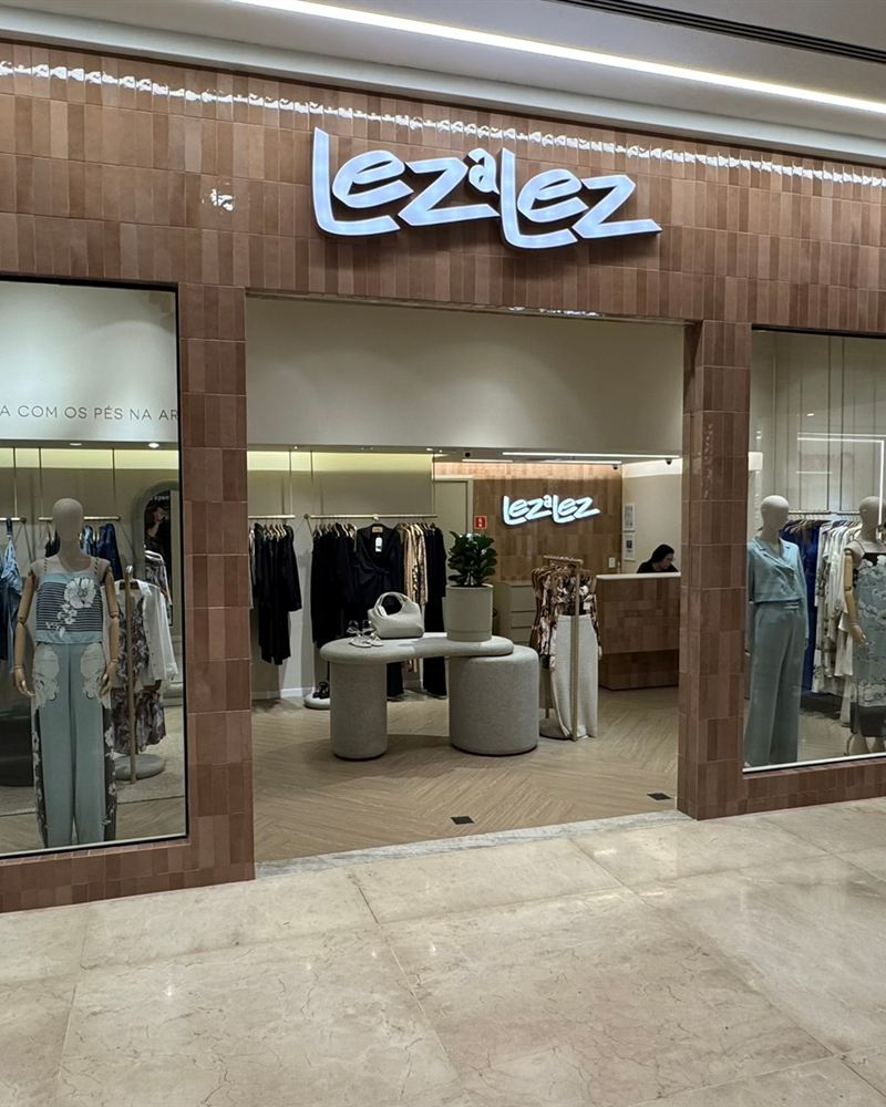 Loja LezaLez no Shopping Vitória, obra da Simo Engenharia