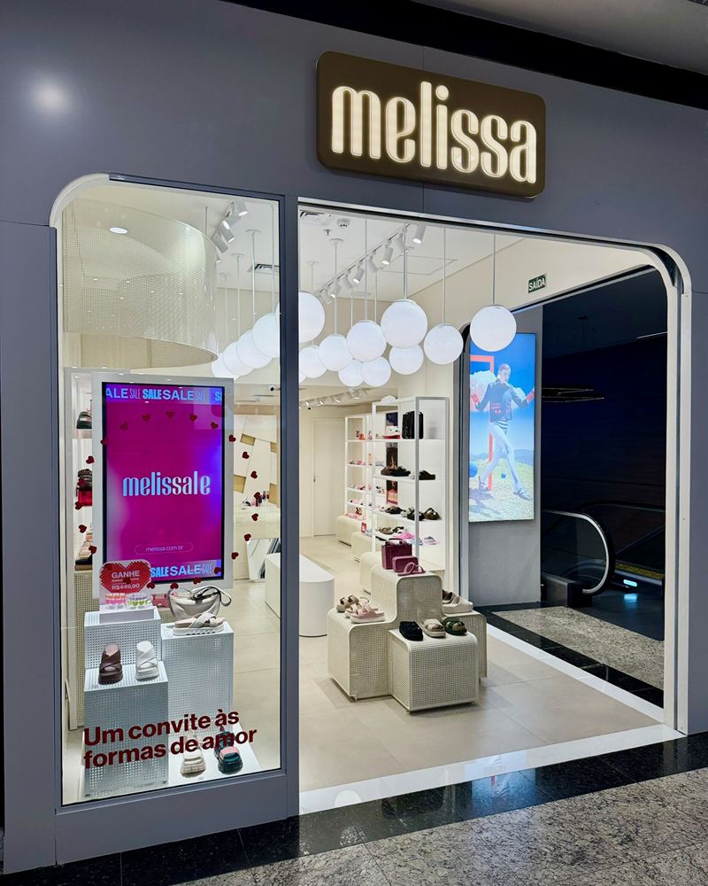 Loja Melissa no Shopping Praia da Costa, obra da Simo Engenharia
