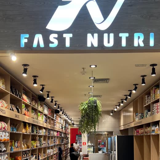 Loja Fast Nutri no Shopping Praia da Costa, obra da Simo Engenharia