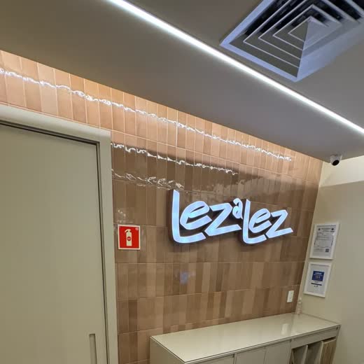 Loja LezaLez no Shopping Vitória, obra da Simo Engenharia