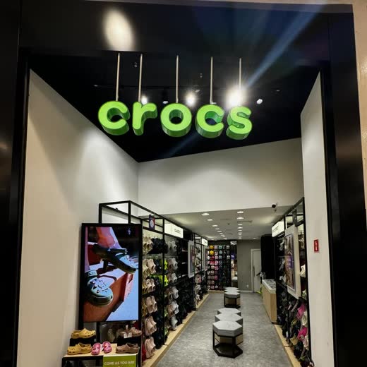 Loja Crocs no Shopping Vila Velha, obra da Simo Engenharia