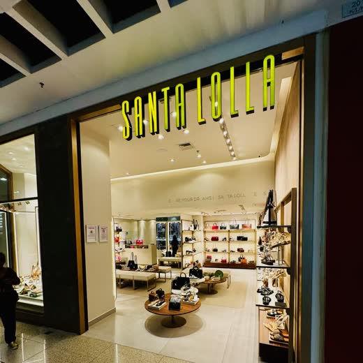 Loja Santa Lolla no Shopping Mestre Álvaro, obra da Simo Engenharia