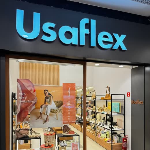 Loja Usaflex no Shopping Praia da Costa, obra da Simo Engenharia